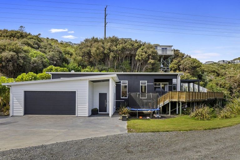Photo of property in 12 Botany Lane, Whitby, Porirua, 5024