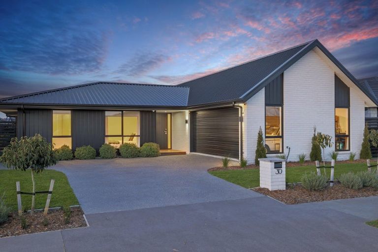 Photo of property in 30 Bill Harvey Drive, Halswell, Christchurch, 8025