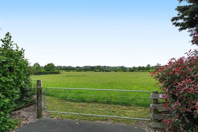 Photo of property in 109 Hull Road, Waiuku, 2682