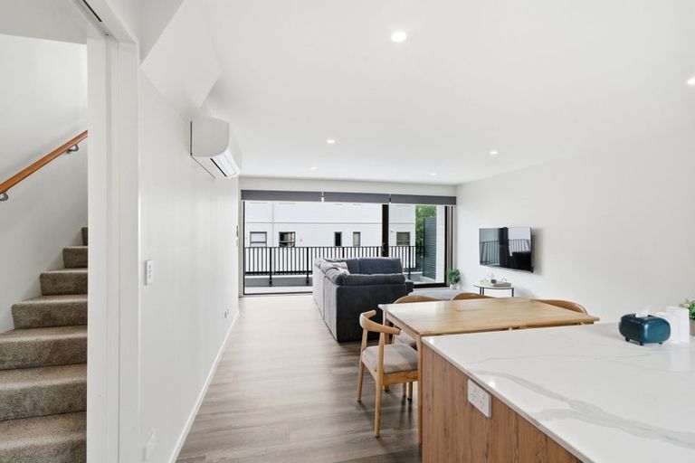 Photo of property in 2/240 Worcester Street, Christchurch Central, Christchurch, 8011