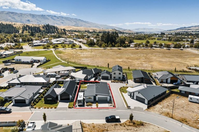 Photo of property in 17 Quigley Crescent, Cromwell, 9310