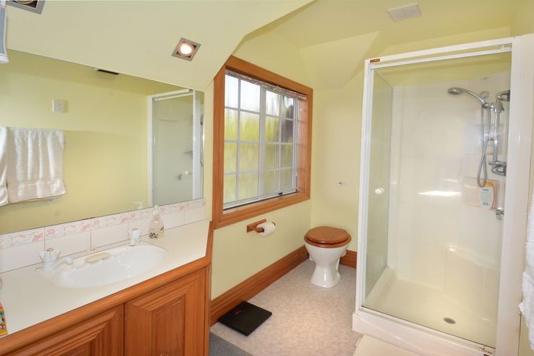 Photo of property in 1 Hadley Close, Glenleith, Dunedin, 9010