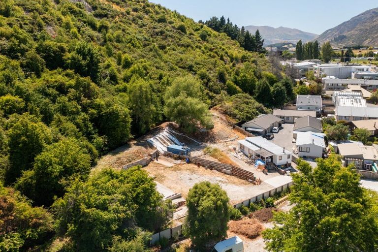 Photo of property in 24 Towne Place, Frankton, Queenstown, 9300