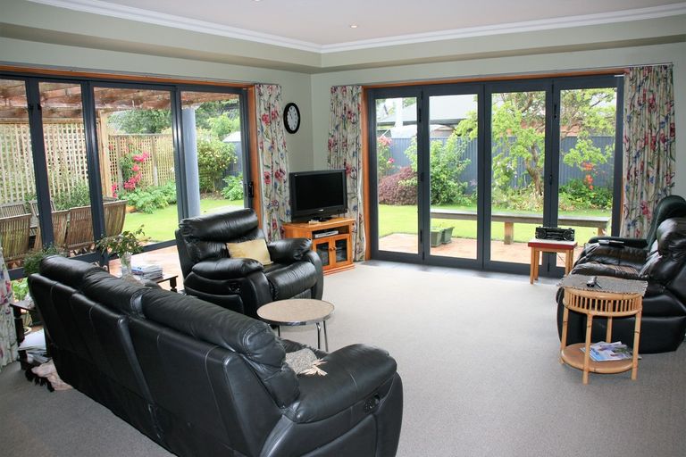 Photo of property in 10 Fenty Place, Mosgiel, 9024