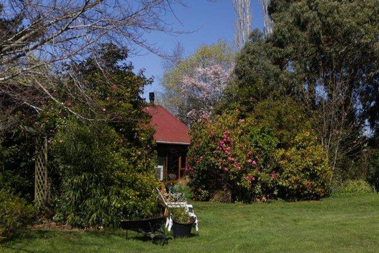 Photo of property in 1067 Milton Highway, Lovells Flat, Milton, 9292