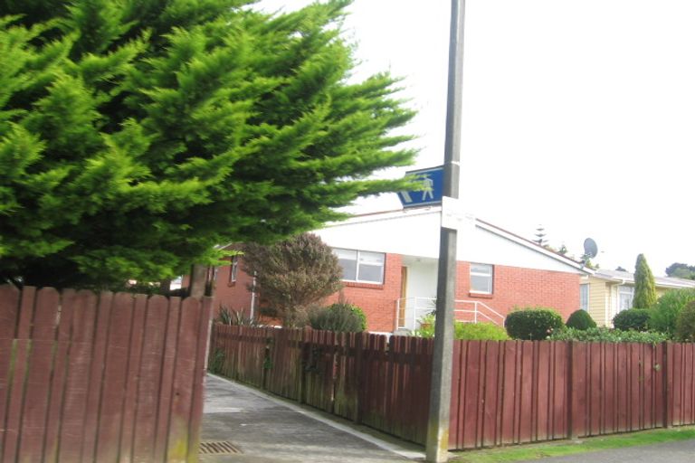 Photo of property in 27 Conclusion Street, Ascot Park, Porirua, 5024