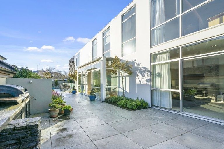 Photo of property in 8 Royds Street, Fendalton, Christchurch, 8014