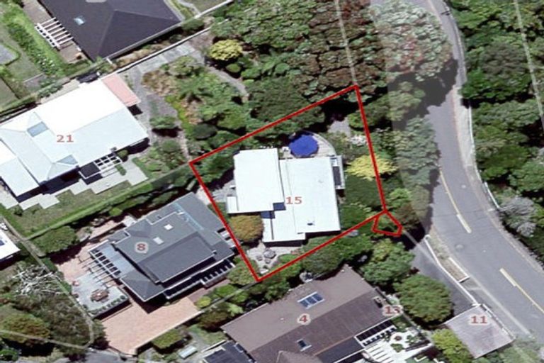 Photo of property in 15 Wadestown Road, Wadestown, Wellington, 6012