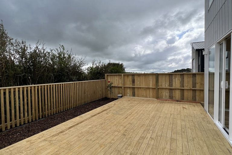 Photo of property in 69 Biokovo Street, Massey, Auckland, 0614