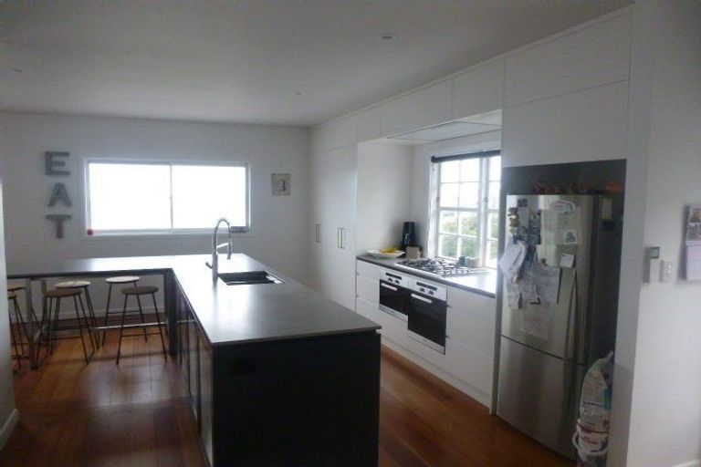 Photo of property in 136 Cashmere Avenue, Khandallah, Wellington, 6035