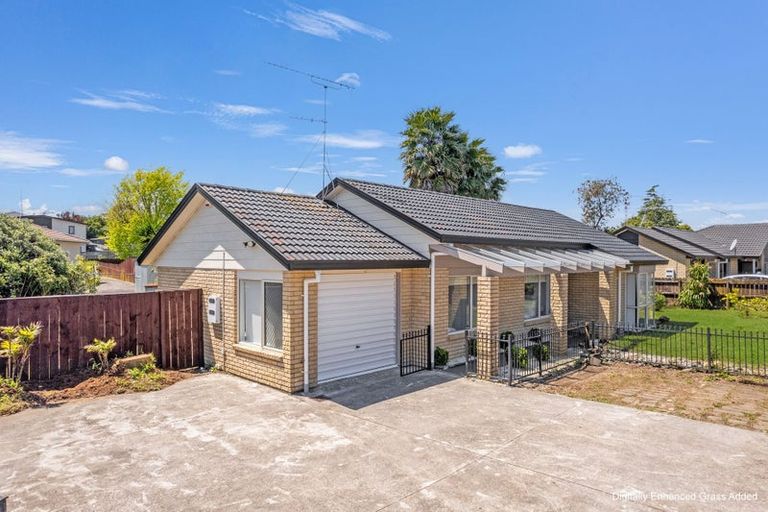 Photo of property in 20 Horlicks Place, Randwick Park, Auckland, 2105