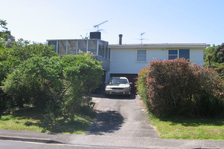 Photo of property in 17 Elliott Avenue, Bayview, Auckland, 0629