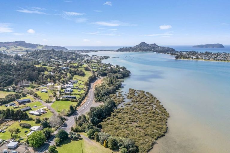 Photo of property in 2 Aldermen Lane, Tairua, 3579