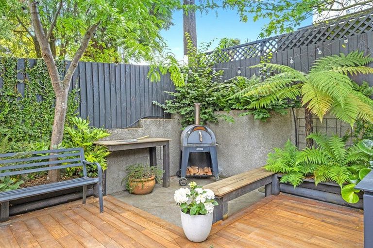 Photo of property in 1/333 Ashgrove Terrace, Somerfield, Christchurch, 8024