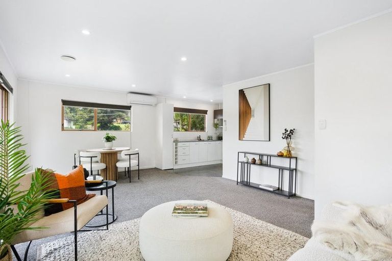 Photo of property in 1/43 Seaton Road, Murrays Bay, Auckland, 0630