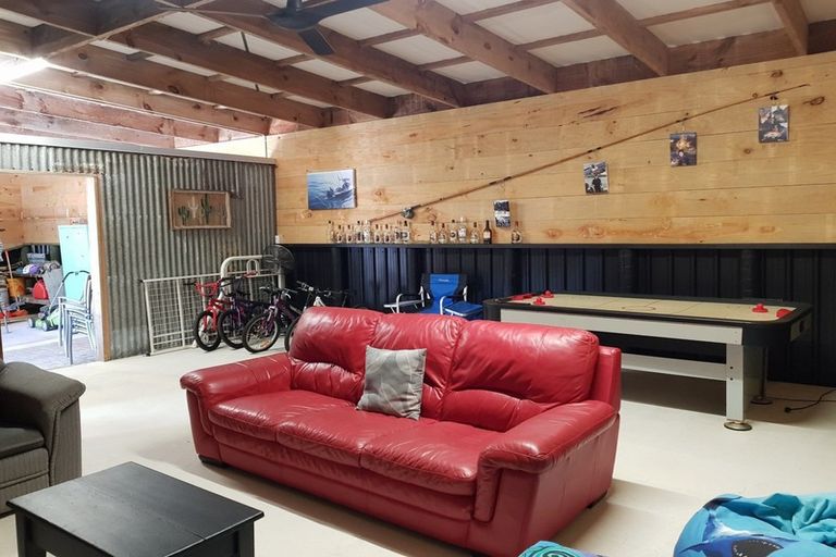 Photo of property in 22 Wharua Road, Oakura, Hikurangi, 0184