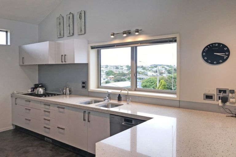 Photo of property in 18 Moir Street, Balclutha, 9230