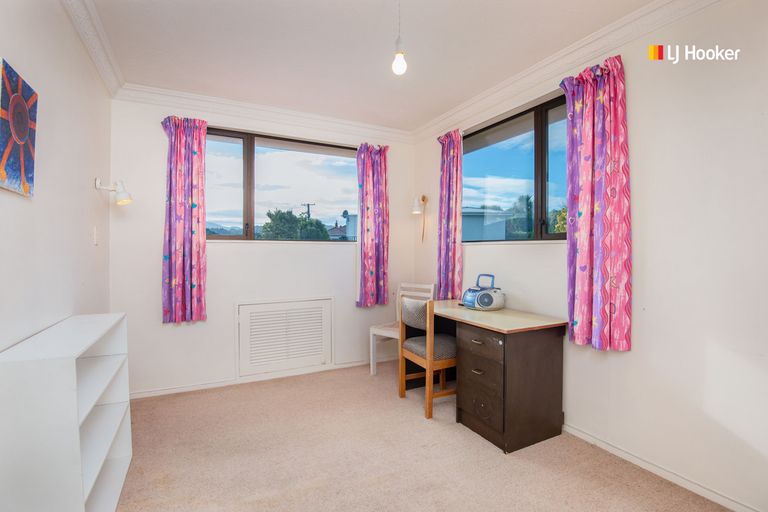 Photo of property in 39 Shandon Road, Vauxhall, Dunedin, 9013