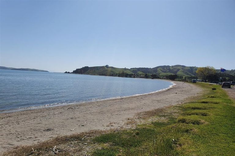 Photo of property in 33 Ferndale Drive, Kawakawa Bay, 2585