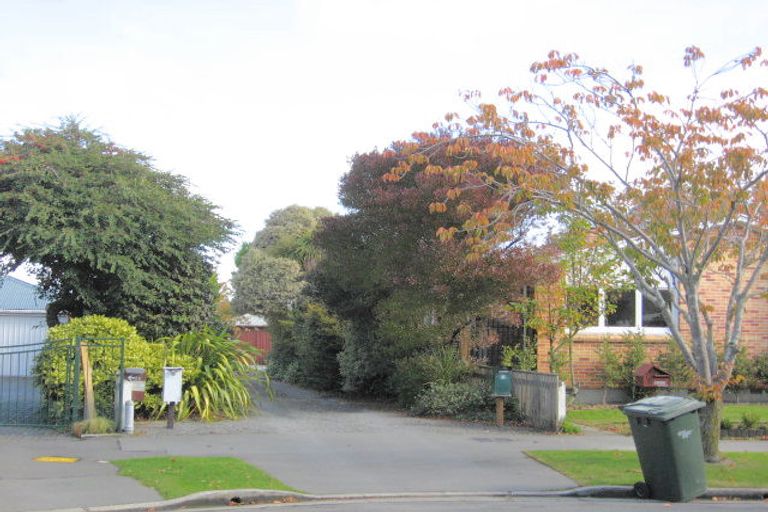 Photo of property in 14 Seagrave Place, Ilam, Christchurch, 8041