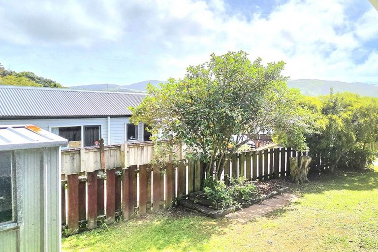 Photo of property in 3a Spruce Grove, Ranui, Porirua, 5024