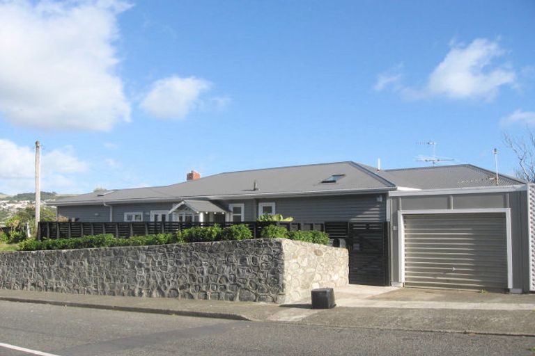 Photo of property in 15 Thornley Street, Titahi Bay, Porirua, 5022