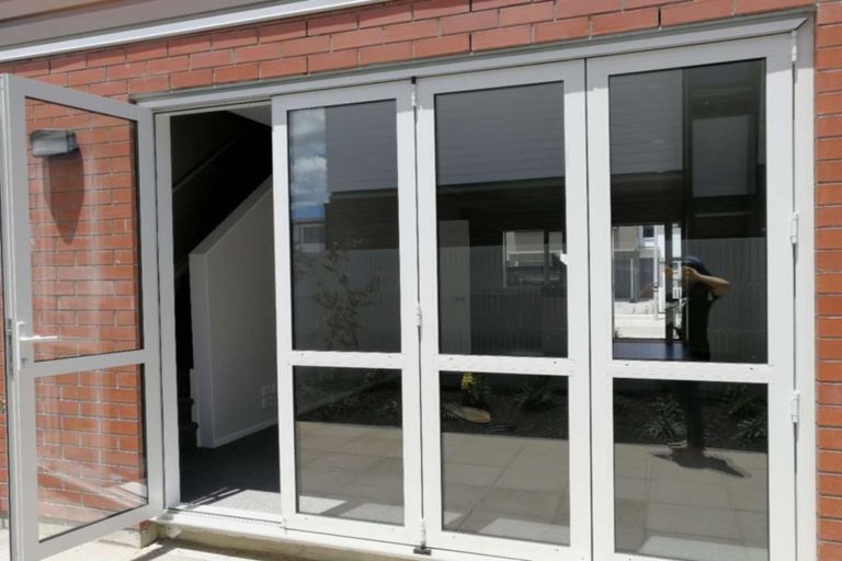 Photo of property in 49 Rosier Road, Glen Eden, Auckland, 0602