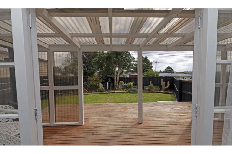 Photo of property in 76 Forest Hill Road, Henderson, Auckland, 0612