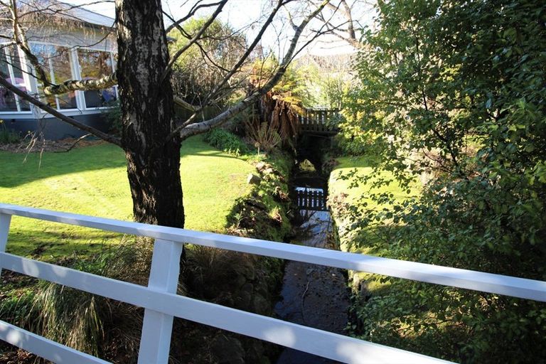 Photo of property in 94 Windermere Road, Papanui, Christchurch, 8053
