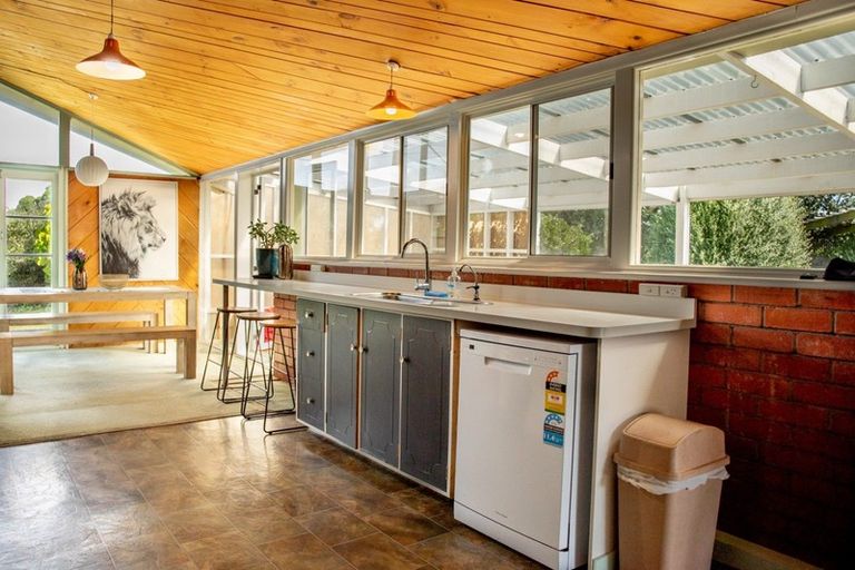 Photo of property in 63 Strasbourge Street, Martinborough, 5711