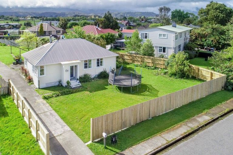 Photo of property in 23 Colvin Street, Westport, 7825