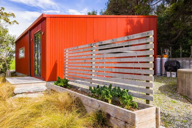 Photo of property in 25 Devich Road, Mangawhai, Wellsford, 0975