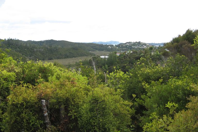 Photo of property in 16 Hihitahi Rise, Paihia, 0200