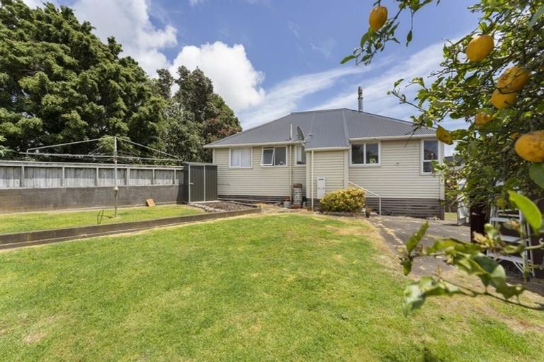 Photo of property in 30 Richmond Street, Waitara, 4320