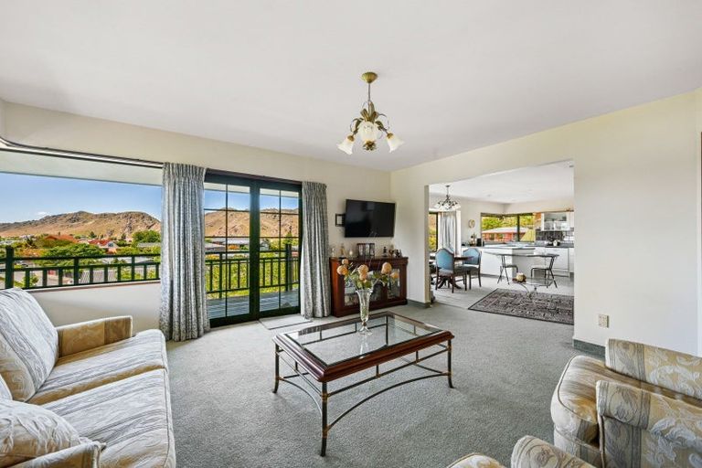 Photo of property in 6 Athenry Road, Bridge Hill, Alexandra, 9320