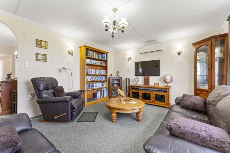 Photo of property in 29 Raukawa Street, Himatangi Beach, Foxton, 4891