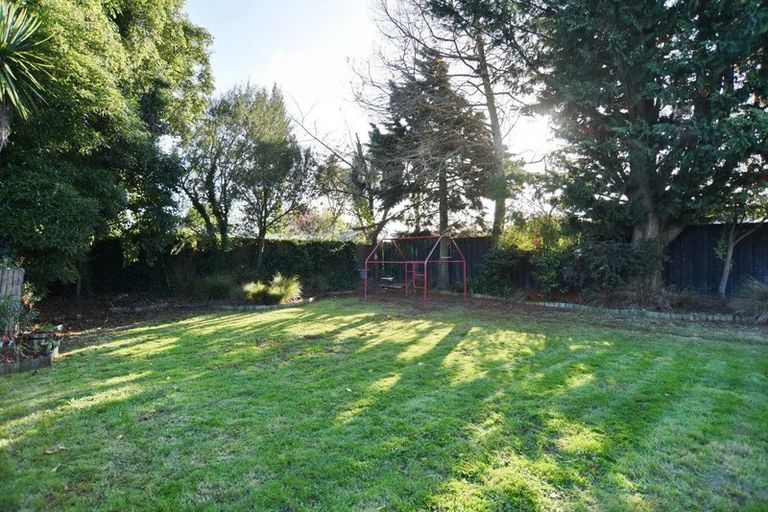 Photo of property in 24 Strachan Place, Rangiora, 7400