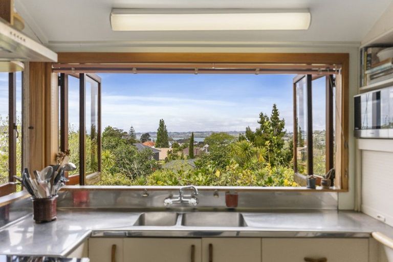 Photo of property in 63 Parkhill Road, Mellons Bay, Auckland, 2014