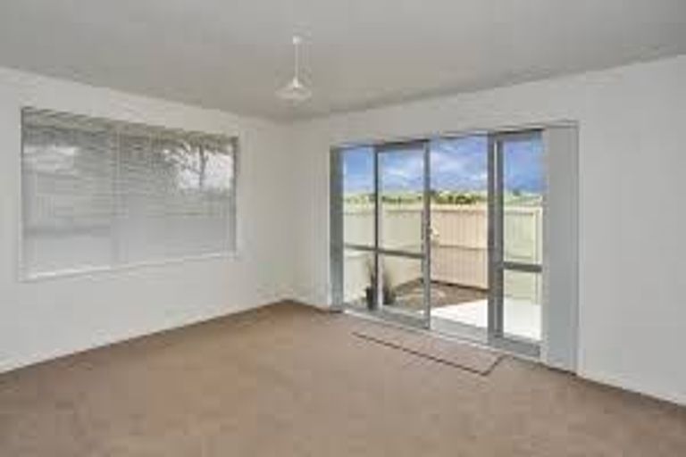 Photo of property in 1/400 Marine Parade, South New Brighton, Christchurch, 8062