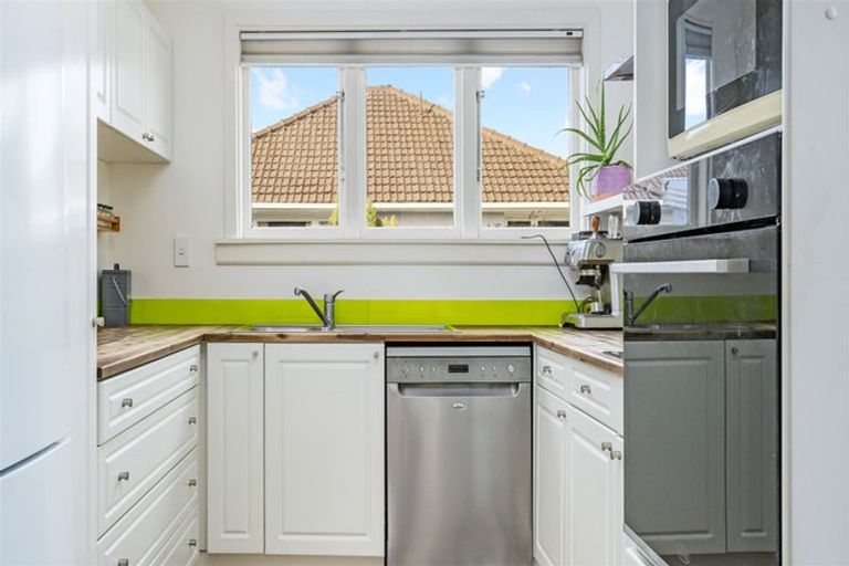 Photo of property in 17 Tauiwi Crescent, Hei Hei, Christchurch, 8042