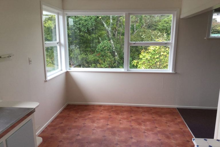 Photo of property in 2/25 Nutsey Avenue, Northcote, Auckland, 0627