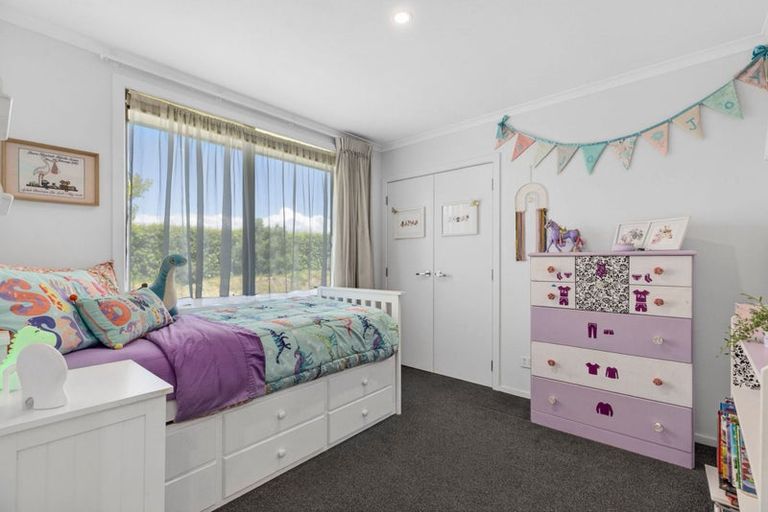 Photo of property in 9 Isthmus Place, Lake Hawea, Wanaka, 9382