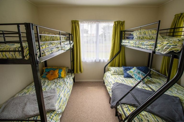 Photo of property in 18a Shortt Street, Foxton Beach, Foxton, 4815