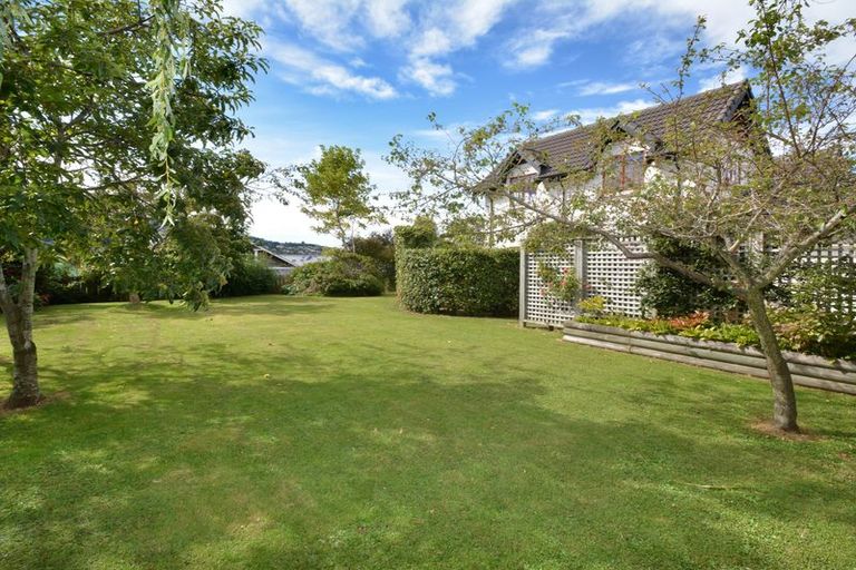 Photo of property in 1 Hadley Close, Glenleith, Dunedin, 9010
