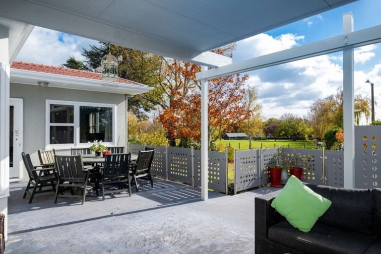 Photo of property in 1 Hereworth Grove, Havelock North, 4130