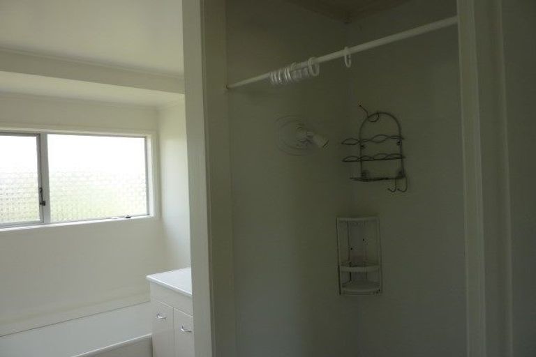 Photo of property in 60 Morrow Avenue, St Andrews, Hamilton, 3200