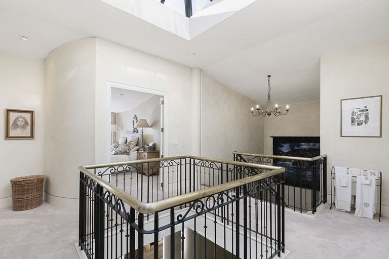 Photo of property in Trieste, 9/346 Oriental Parade, Oriental Bay, Wellington, 6011