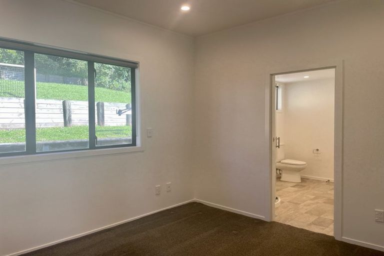 Photo of property in 15b Jelas Road, Red Beach, 0932