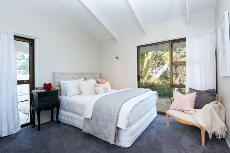 Photo of property in 214 Alfriston Ardmore Road, Ardmore, Papakura, 2582