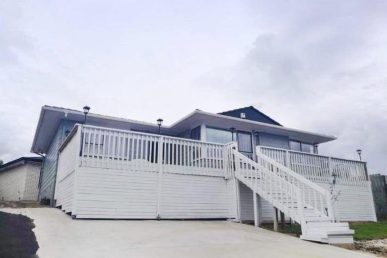 Photo of property in 24 Carter Place, Manurewa, Auckland, 2102